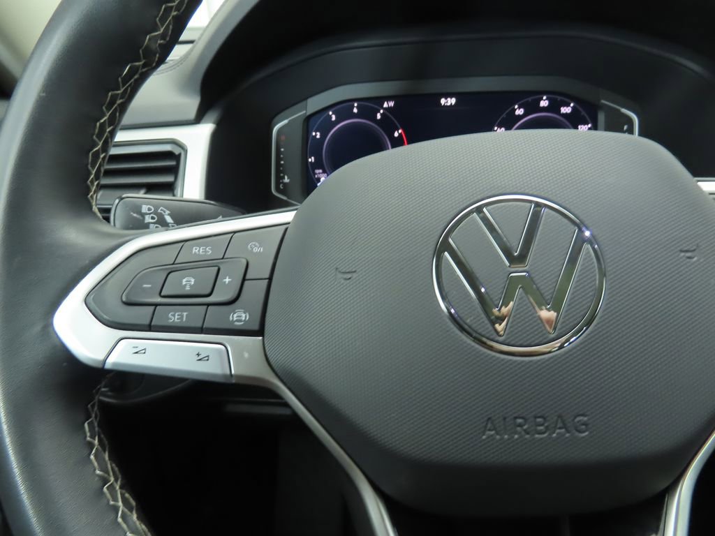 Certified 2023 Volkswagen Atlas SE w/ Panoramic Sunroof Package image 11
