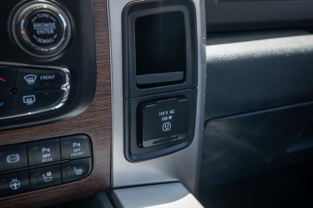 Used 2018 RAM 2500 Laramie w/ Convenience Group image 29