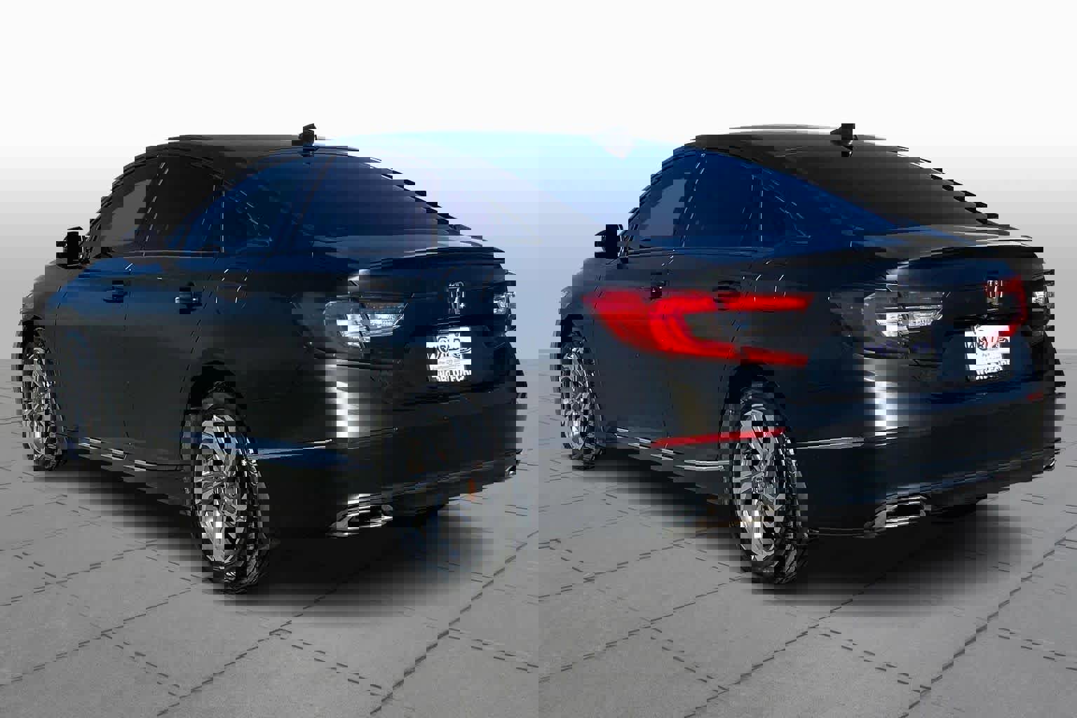 Used 2018 Honda Accord EX-L image 10