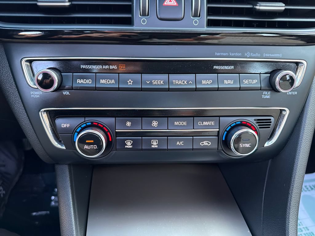 Used 2018 Kia Optima SX w/ Technology Package FWD image 17