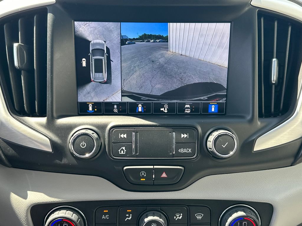 Used 2022 GMC Terrain SLT w/ Infotainment Package II FWD image 30