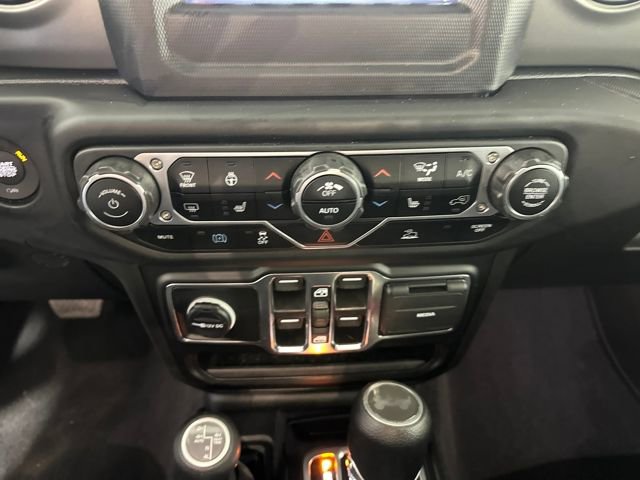 Used 2023 Jeep Wrangler Unlimited w/ Cold Weather Group image 23