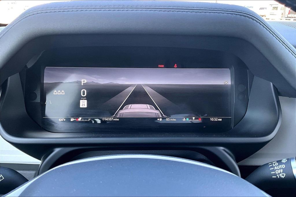 Used 2025 Land Rover Defender 110 S image 22