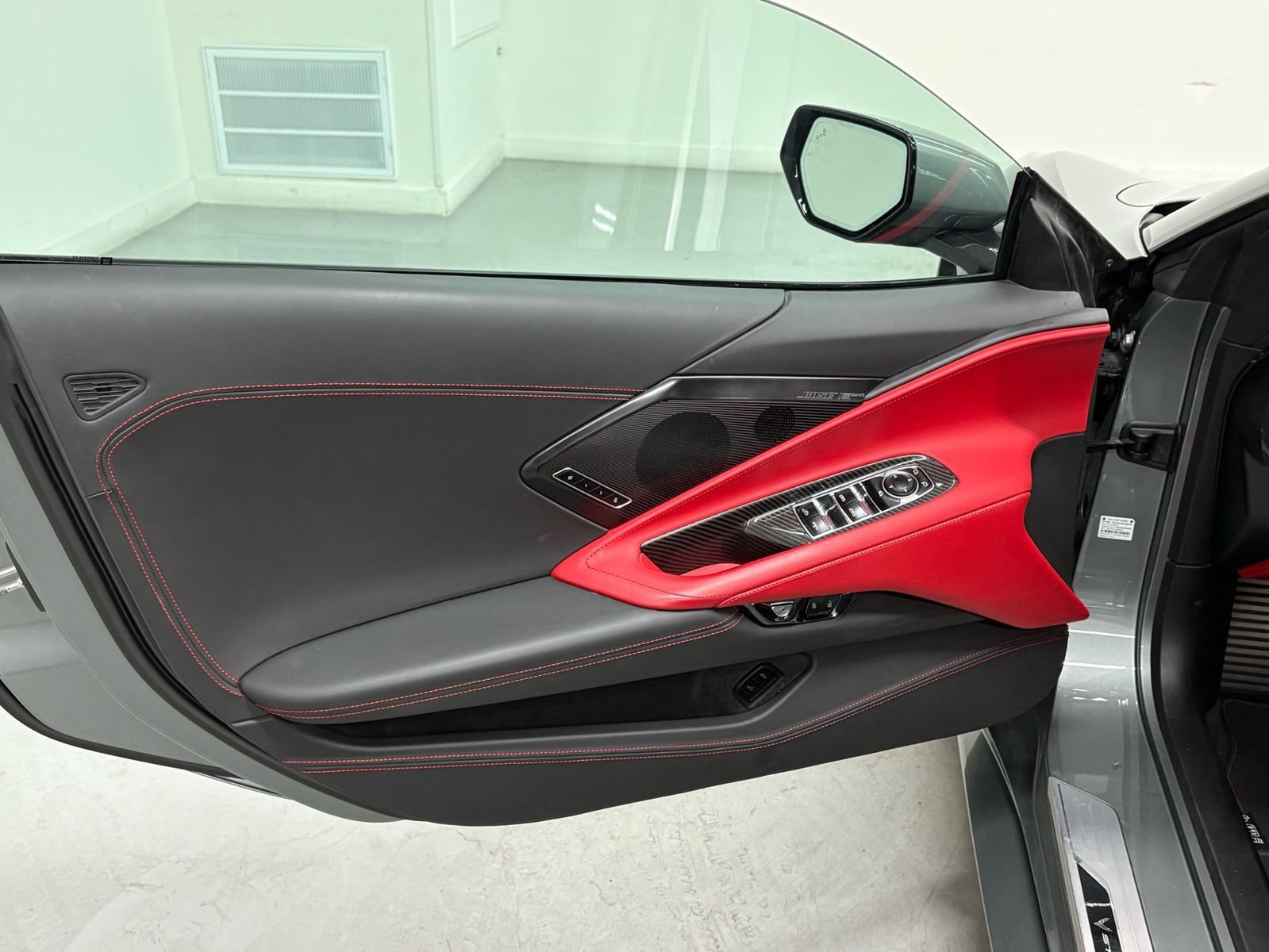 Used 2023 Chevrolet Corvette Stingray Premium Conv w/ Z51 Performance Package RWD image 24