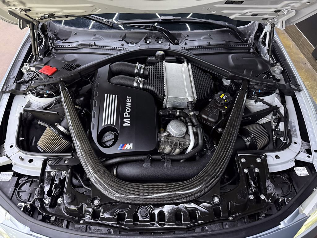 Used 2015 BMW M4 Coupe w/ Executive Package image 28