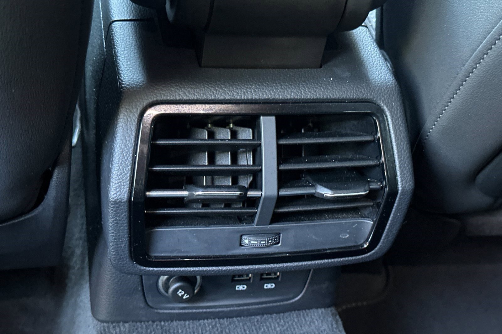 Used 2019 Audi Q3 2.0T Premium Plus image 16