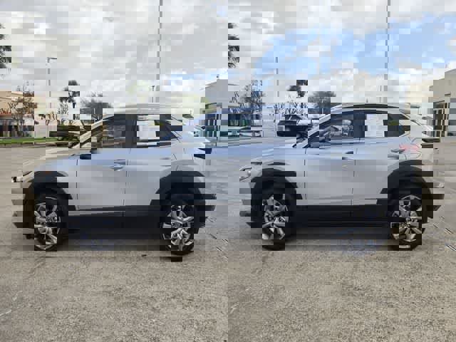 Used 2021 MAZDA CX-30 FWD 2.5 S w/ Select Package image 3