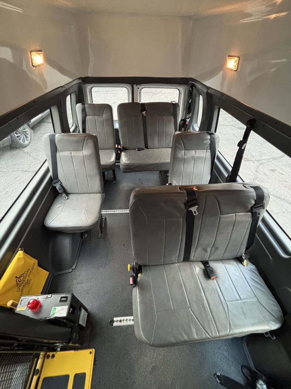 Used 2011 Ford E-250 and Econoline 250 Extended w/ PWR Group image 11