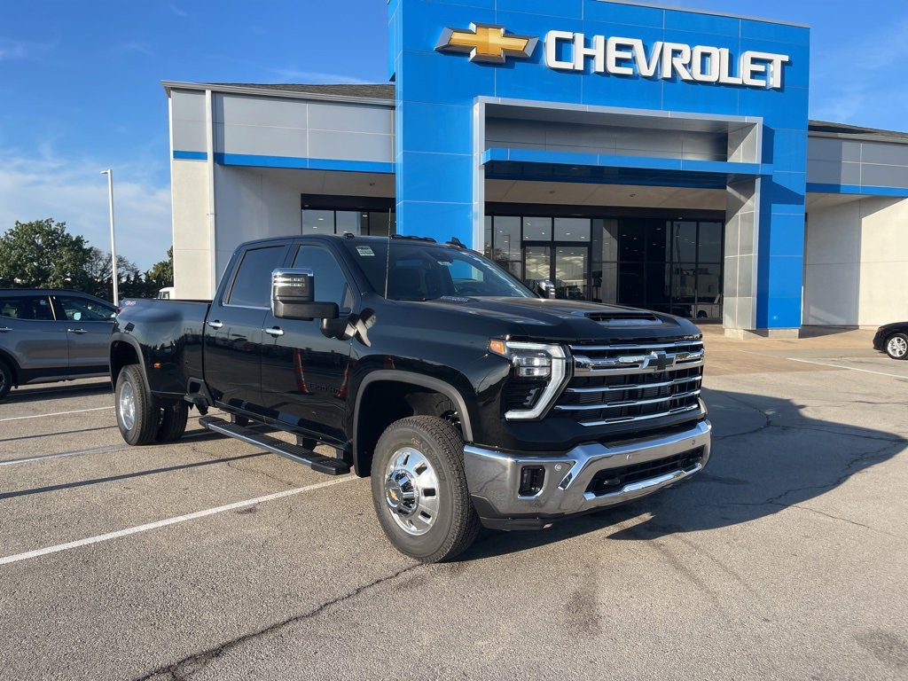 New 2026 Chevrolet Silverado 3500 LTZ w/ LTZ Convenience Package