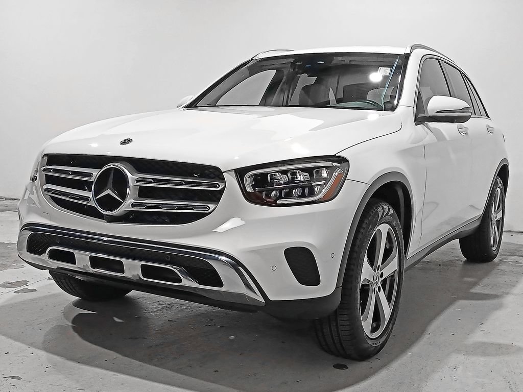Used 2022 Mercedes-Benz GLC 300 4MATIC image 3