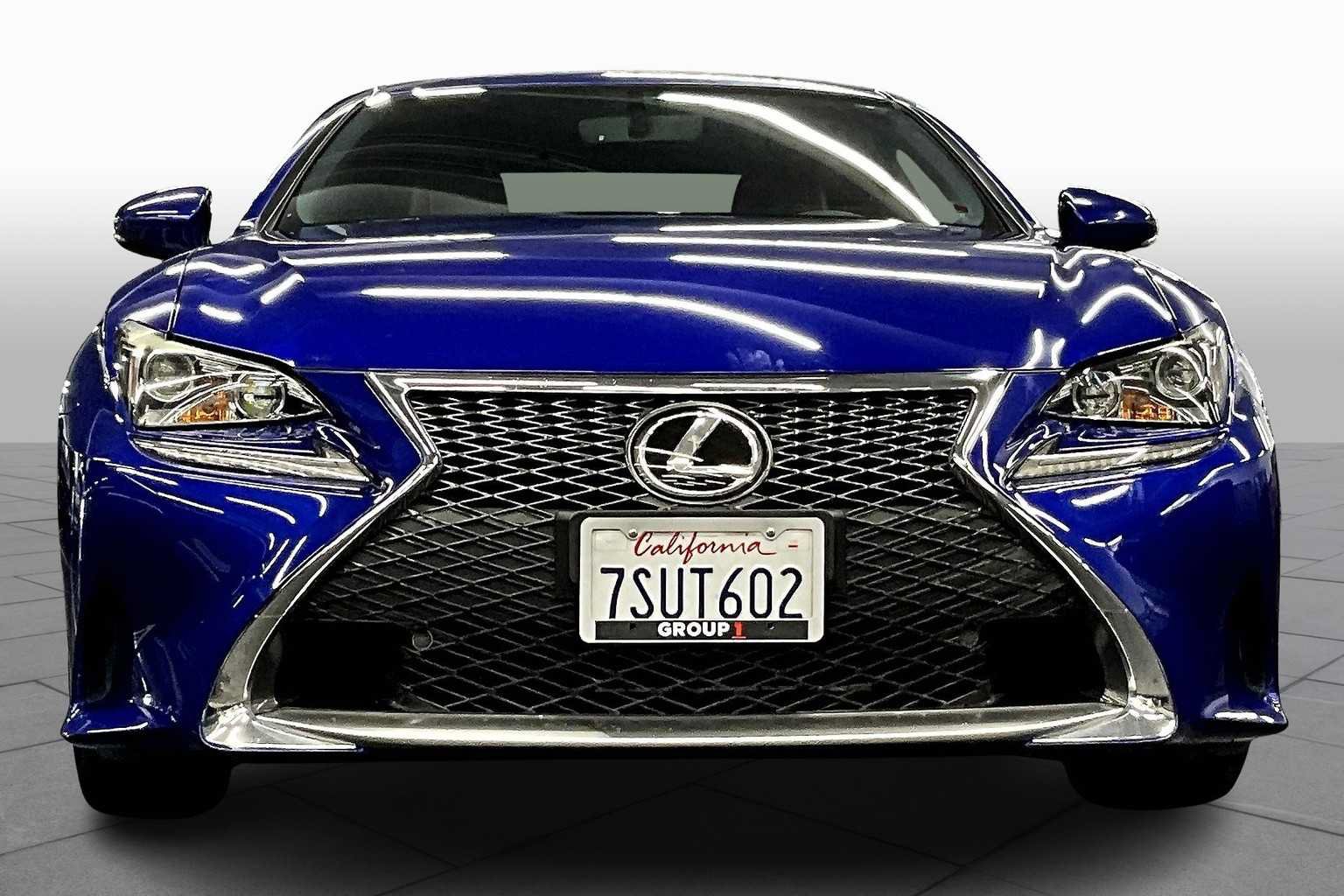 Used 2016 Lexus RC 200t RWD image 3