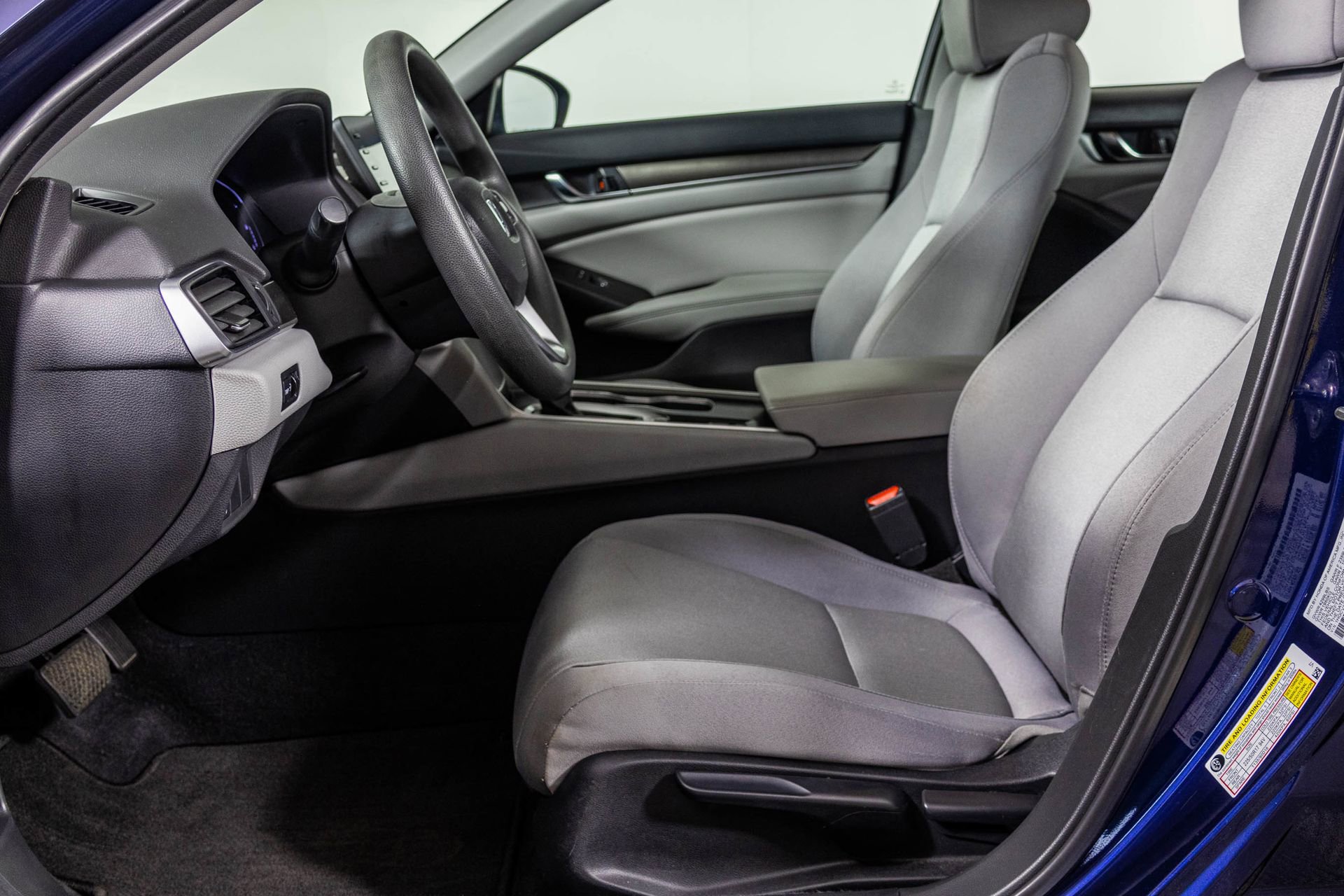 Used 2018 Honda Accord LX image 19