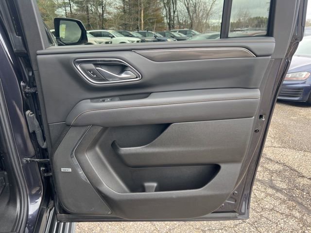 Used 2024 GMC Yukon XL AT4 w/ AT4 Premium Plus Package AWD/4WD image 20