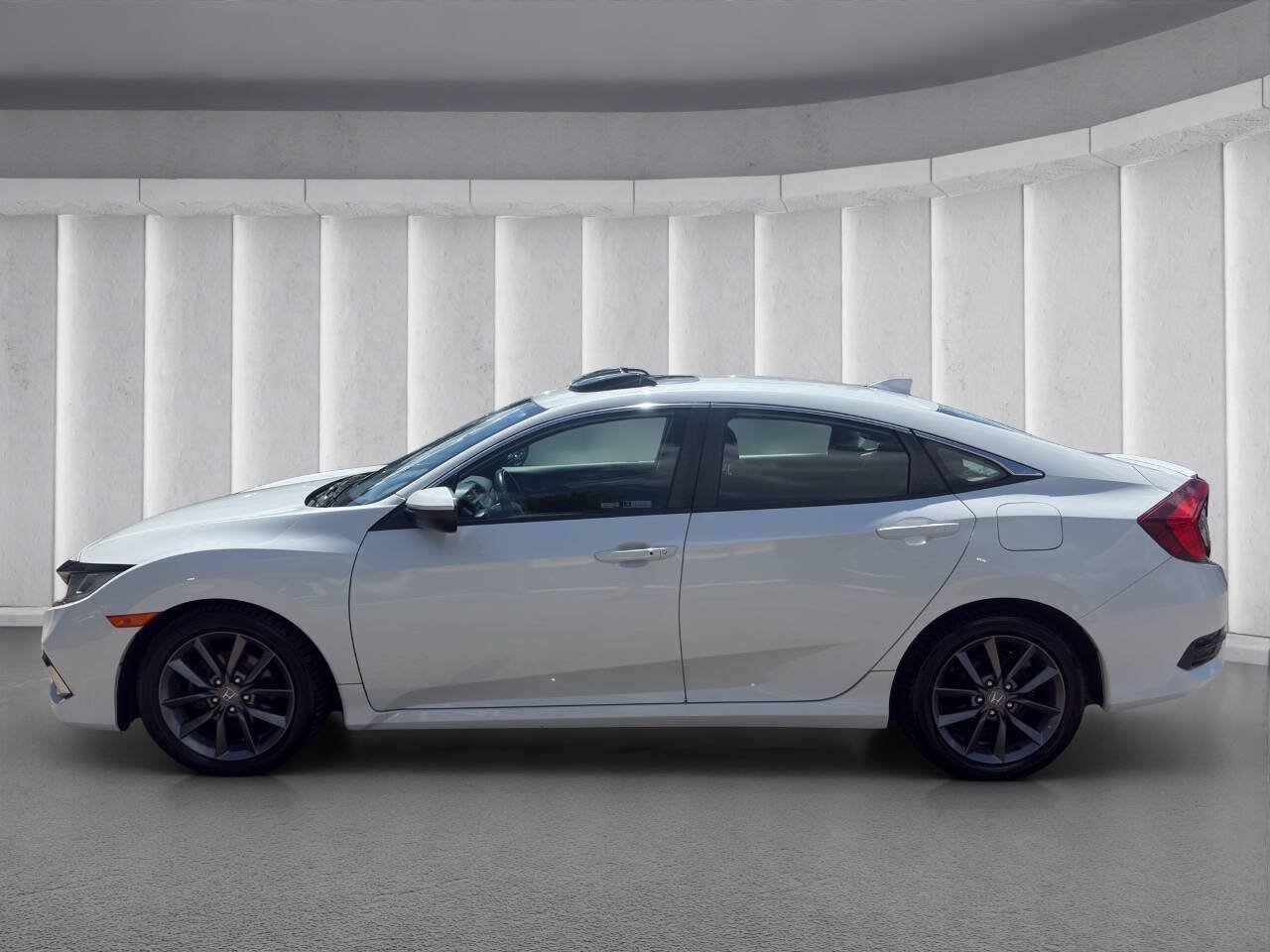 Used 2020 Honda Civic EX image 2