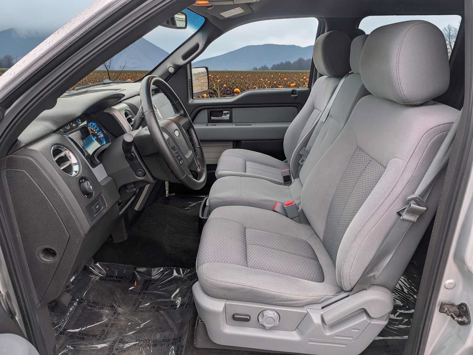 Used 2014 Ford F150 XLT w/ Equipment Group 302A Luxury AWD/4WD image 16