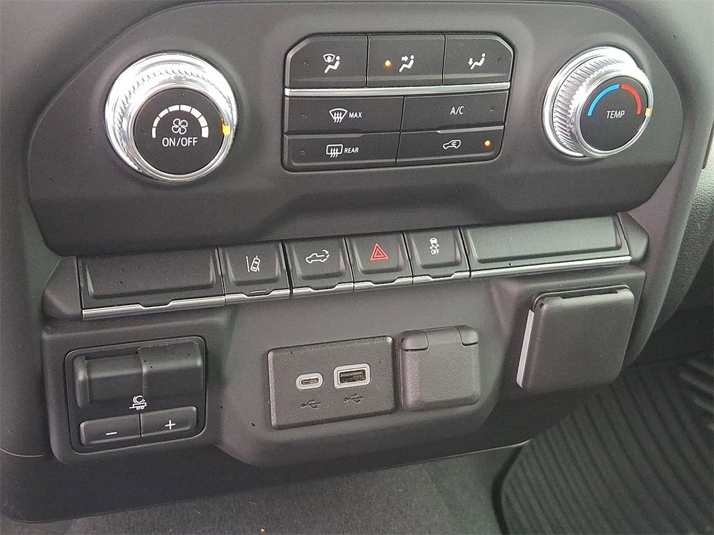 Used 2024 GMC Sierra 2500 Pro w/ Convenience Package image 14