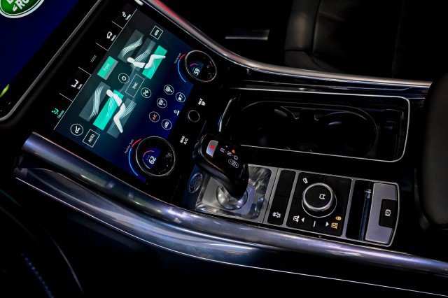 Used 2021 Land Rover Range Rover Sport HSE Silver Edition image 35