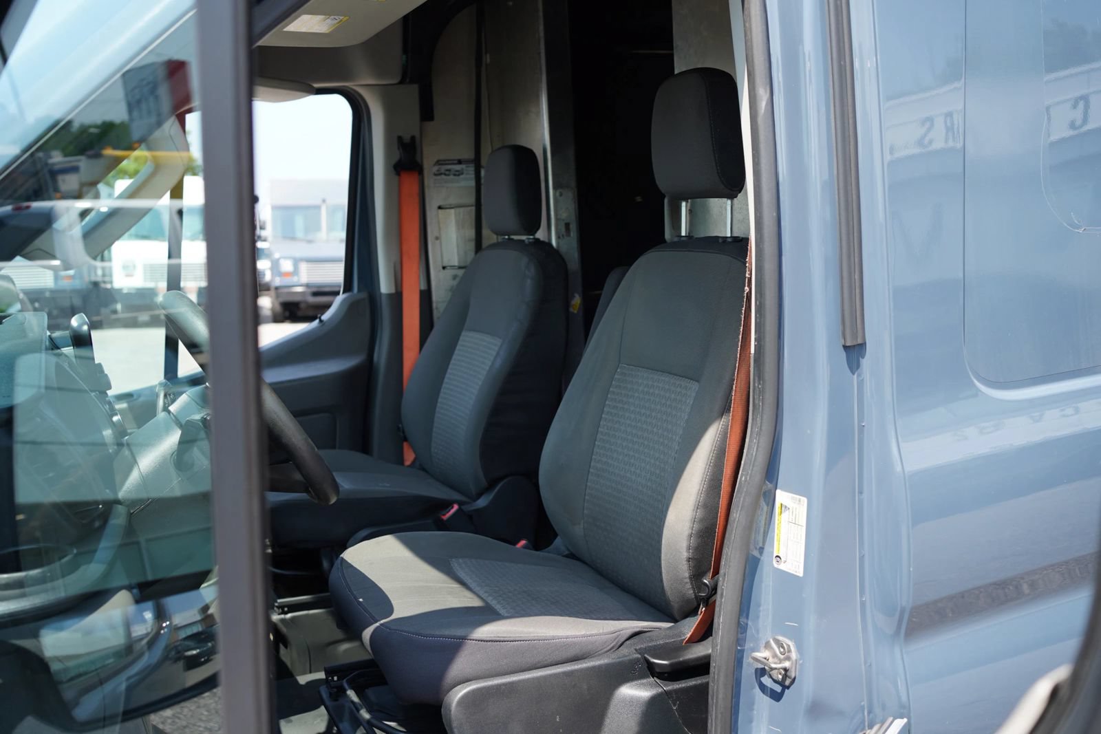 Used 2020 Ford Transit 250 148 High Roof Extended RWD image 19