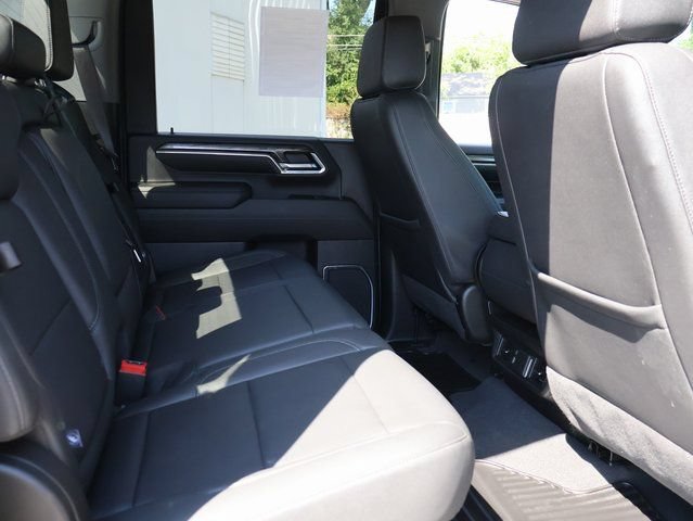 Used 2024 Chevrolet Silverado 2500 LTZ AWD/4WD image 11