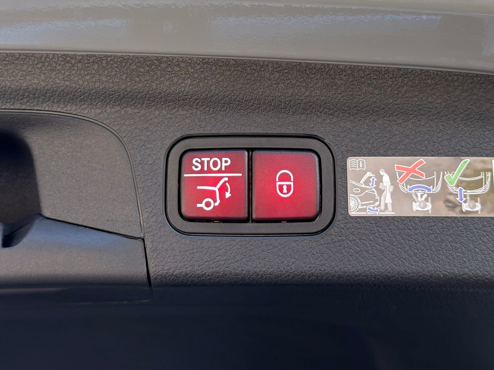 Used 2026 Mercedes-Benz GLE 450 4MATIC image 17