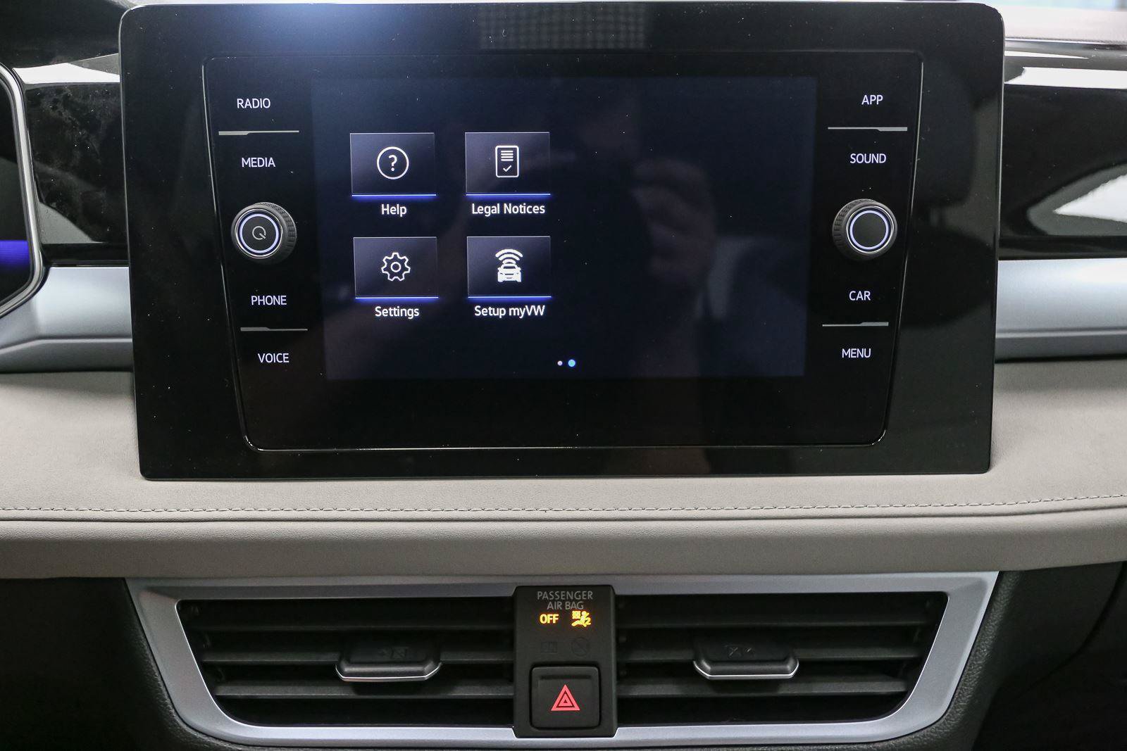 New 2026 Volkswagen Taos SE AWD/4WD image 20