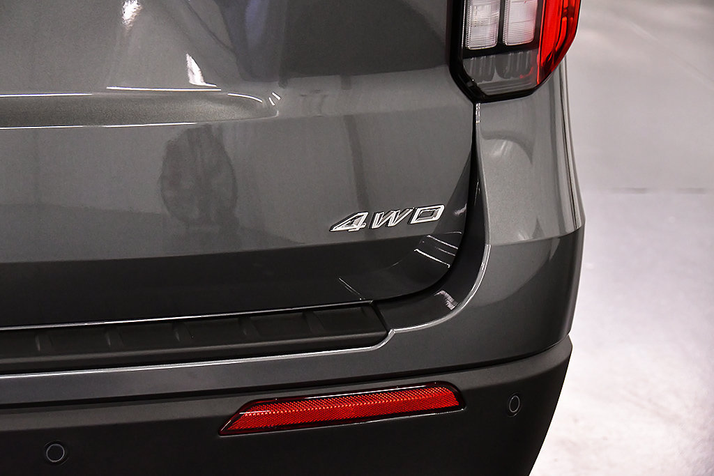 New 2026 Ford Explorer Active w/ Active Comfort Package AWD/4WD image 12