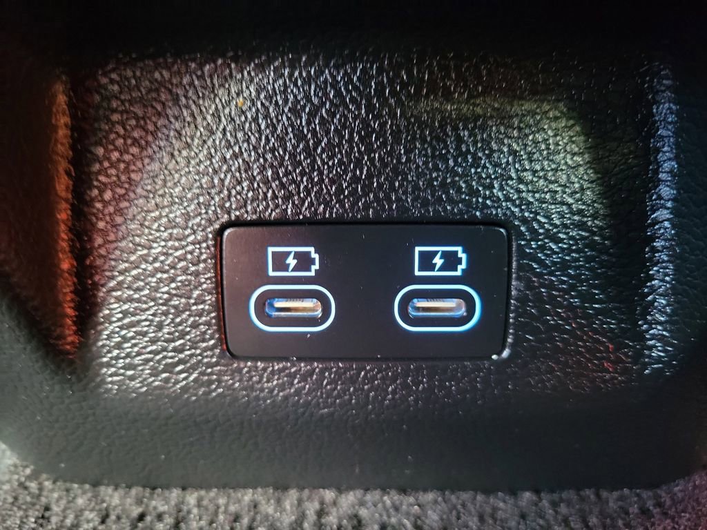 Used 2025 Genesis G70 3.3T Advanced w/ Sport Prestige Package image 17