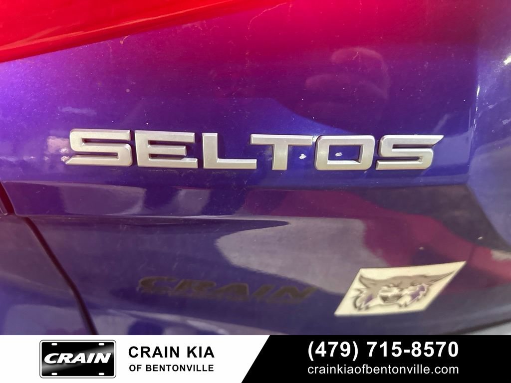 Used 2023 Kia Seltos EX AWD/4WD image 11
