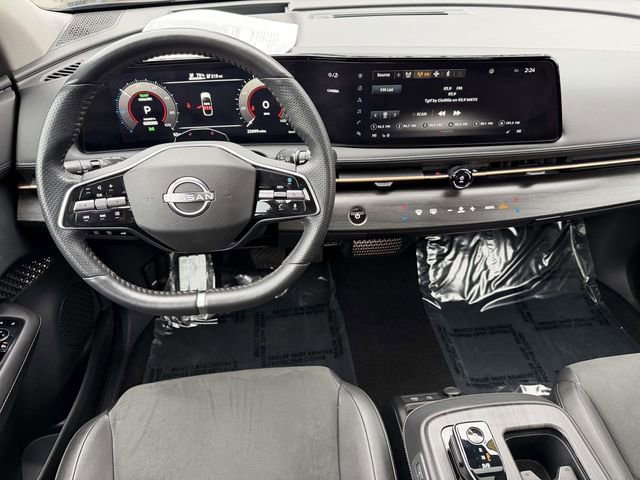 Used 2023 Nissan Ariya FWD image 16