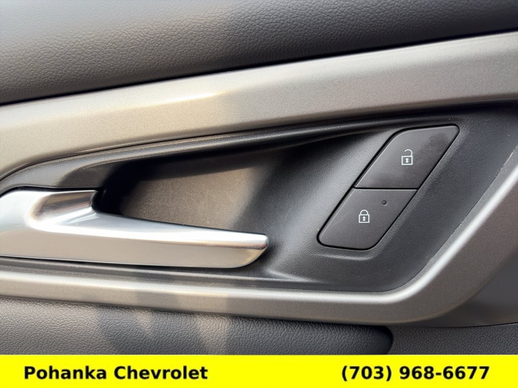 Certified 2025 Chevrolet Traverse LT w/ Driver Confidence Package AWD/4WD image 18