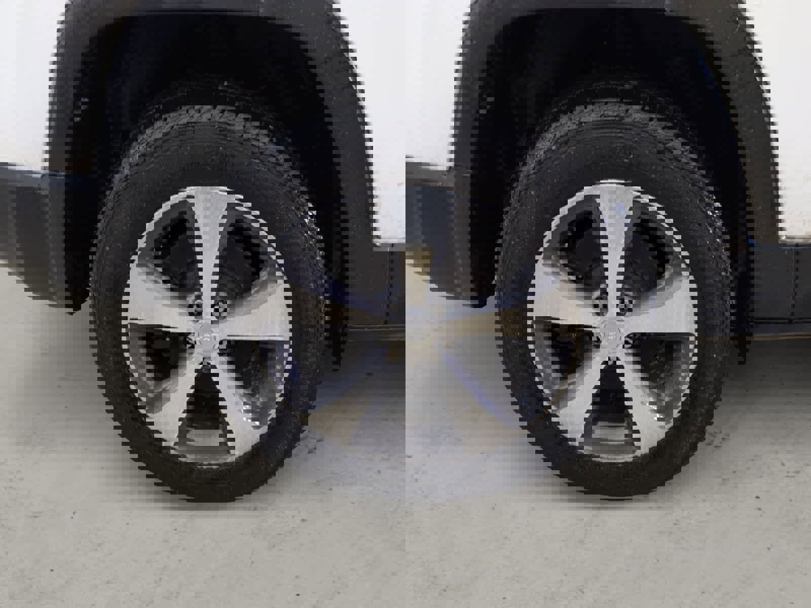 Used 2020 Jeep Cherokee Limited AWD/4WD image 9