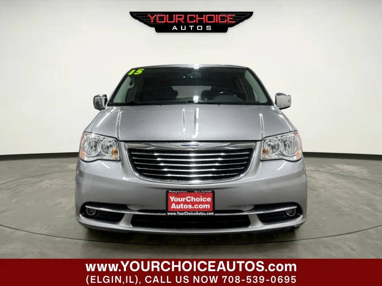 Used 2015 Chrysler Town & Country Touring-L w/ Driver Convenience Group FWD image 8