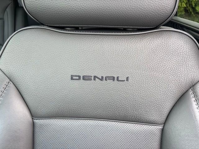 Used 2021 GMC Yukon Denali w/ Advanced Technology Package image 33