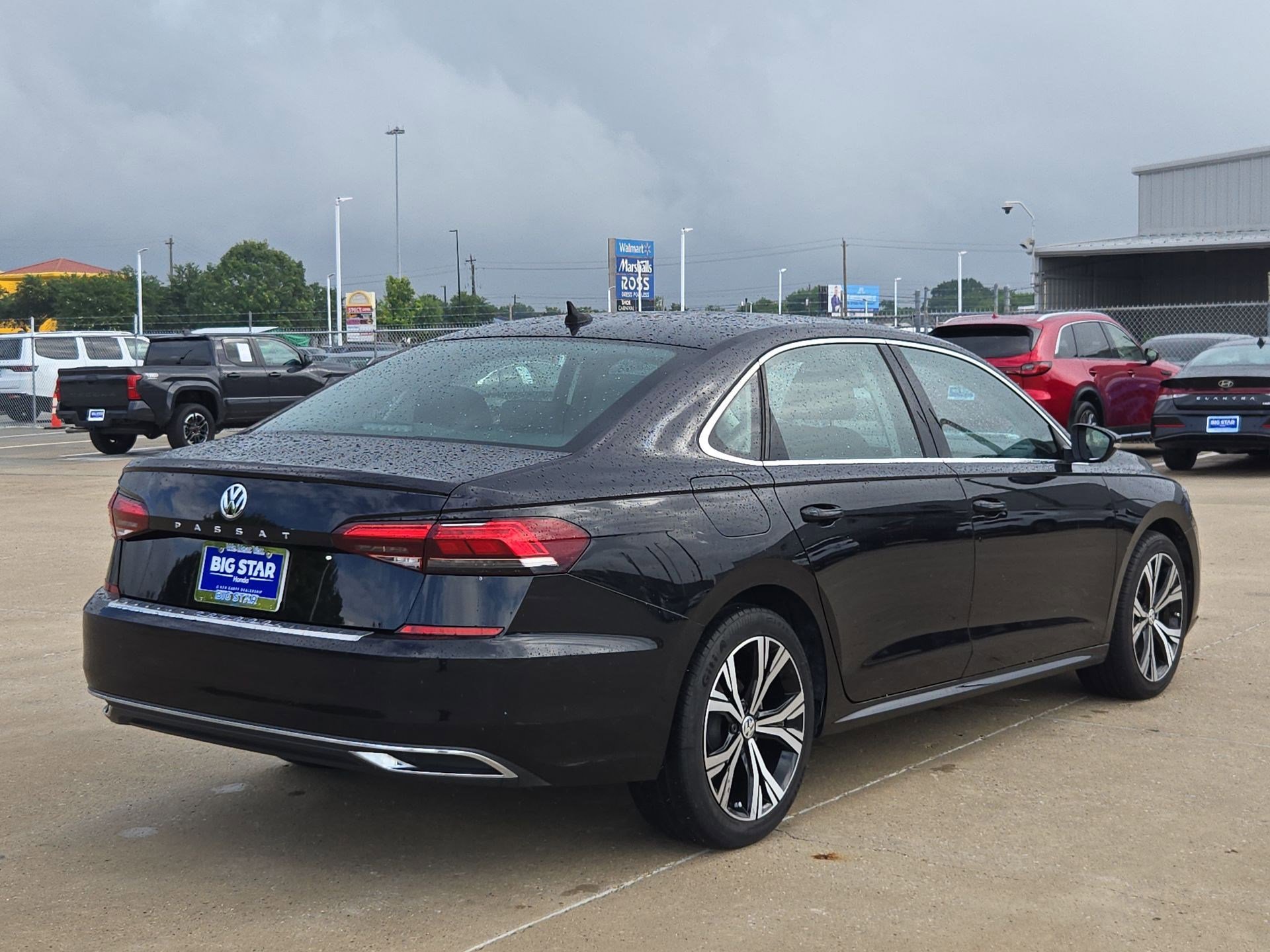 Used 2021 Volkswagen Passat 2.0T SE FWD image 3