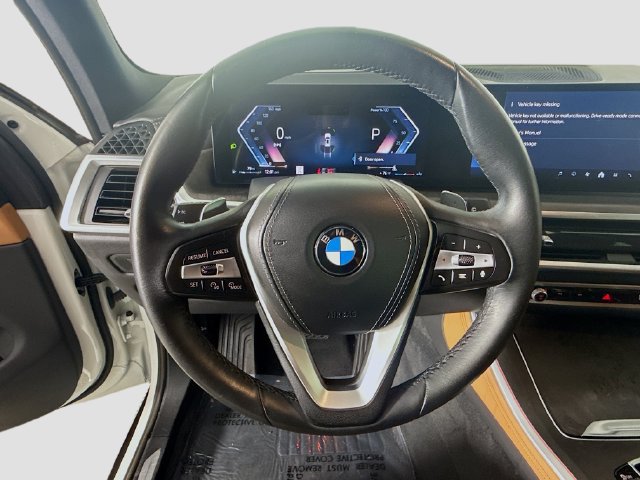 Used 2024 BMW X5 xDrive40i w/ Parking Assistance Package AWD/4WD image 12