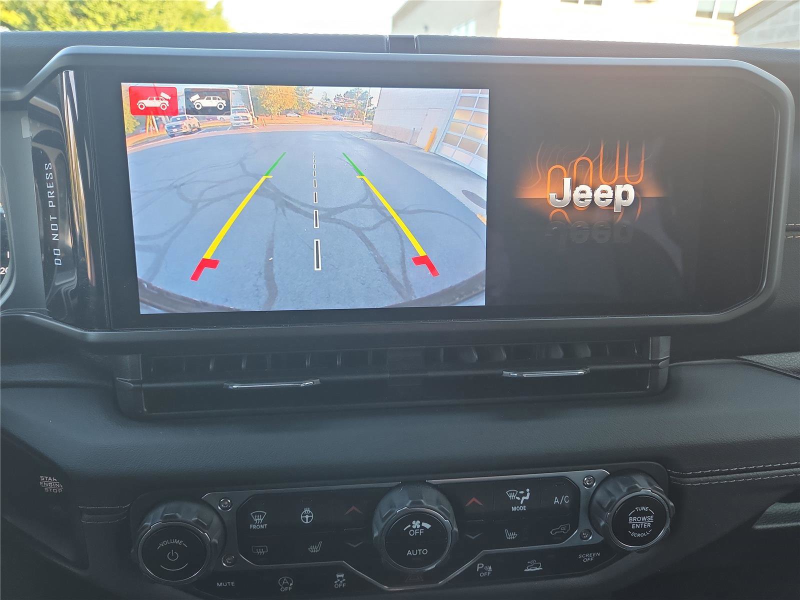 Used 2024 Jeep Wrangler Sahara w/ Technology Group image 21