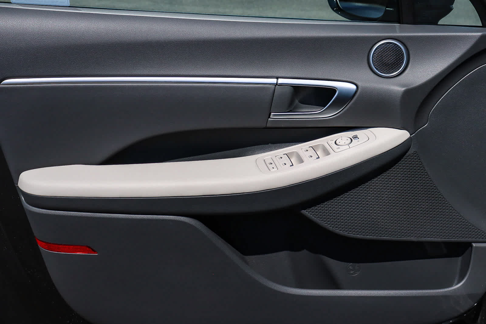 New 2026 Hyundai Sonata SEL FWD image 29