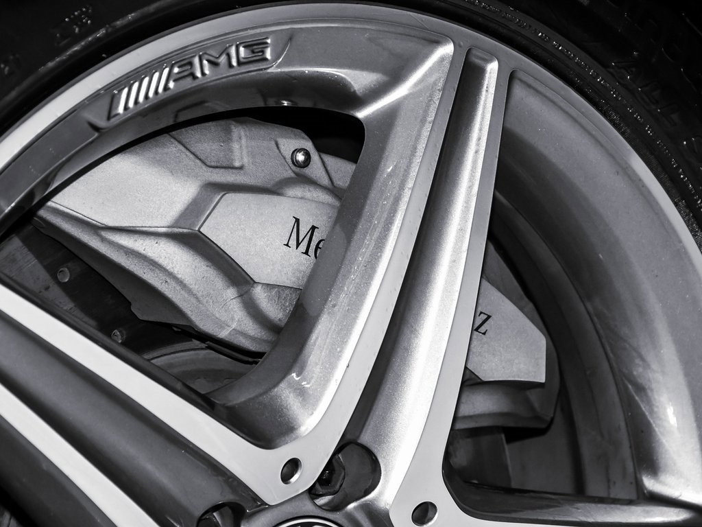 Used 2019 Mercedes-Benz E 450 4MATIC Cabriolet image 95