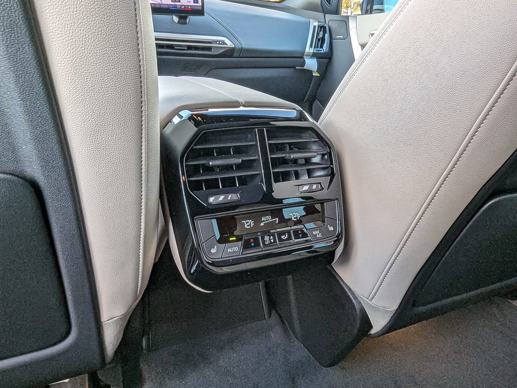 Used 2026 BMW iX xDrive60 w/ Premium Package image 29