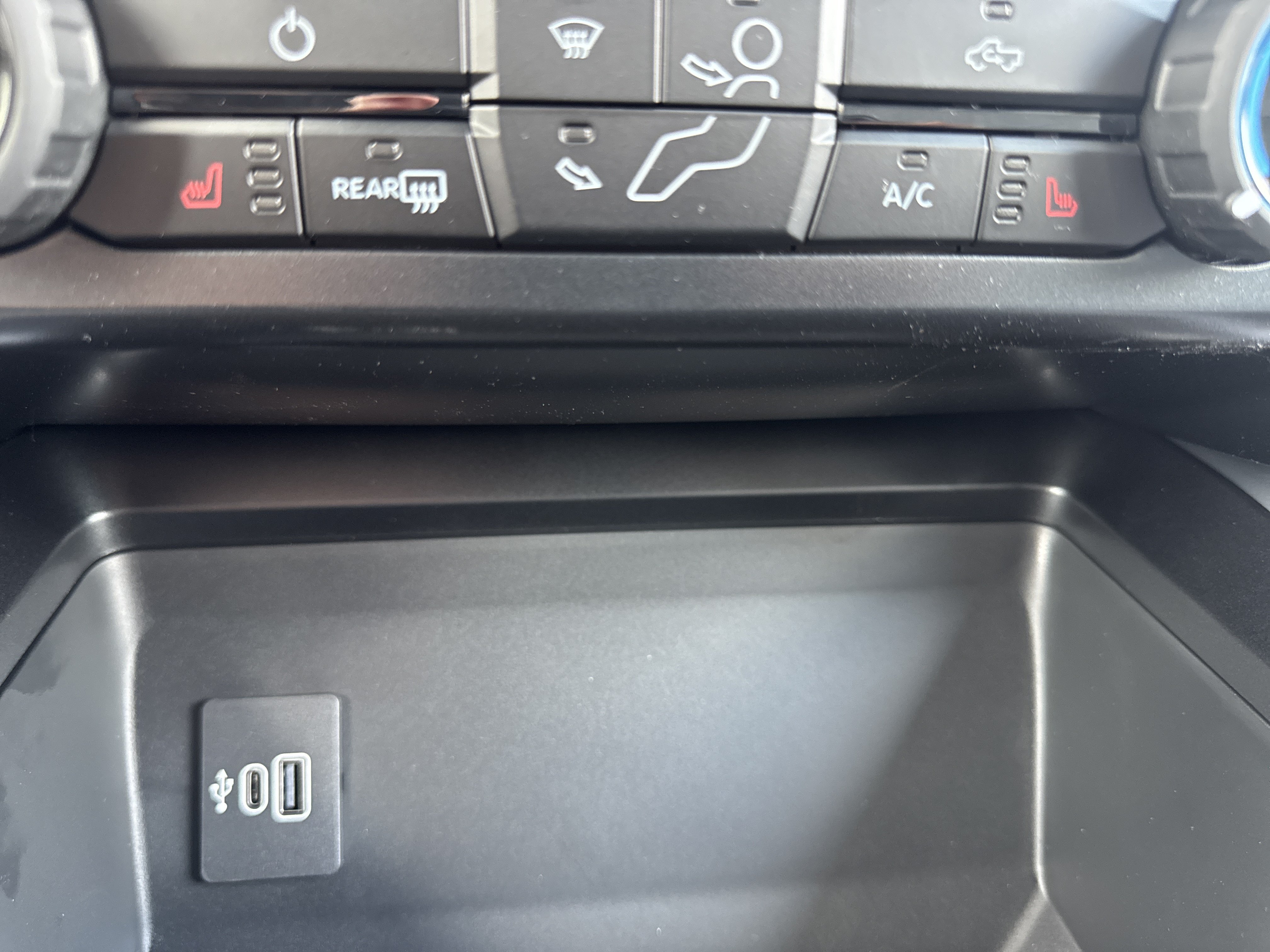 New 2026 Ford F250 XLT w/ XLT Premium Package AWD/4WD image 28