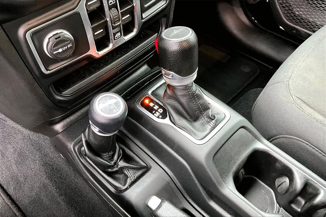 Certified 2022 Jeep Gladiator Sport image 29