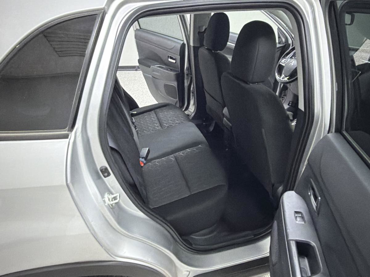 Used 2023 Mitsubishi Outlander Sport SE AWD/4WD image 24