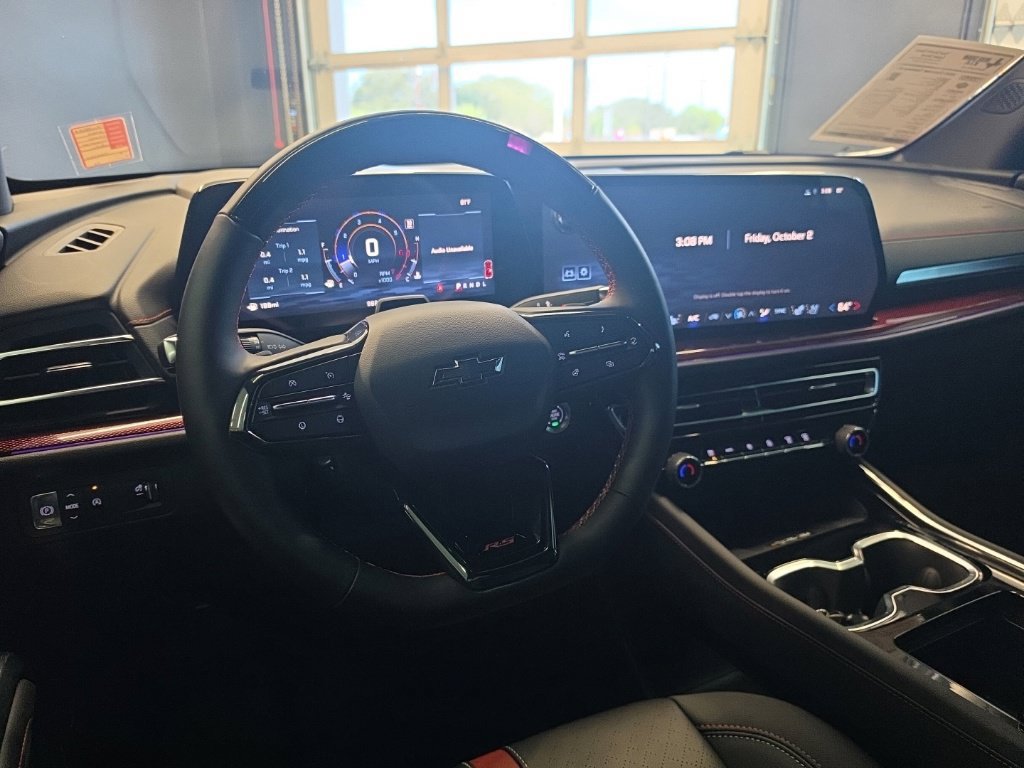 Used 2025 Chevrolet Traverse RS w/ LPO, Floor Liner Package FWD image 19