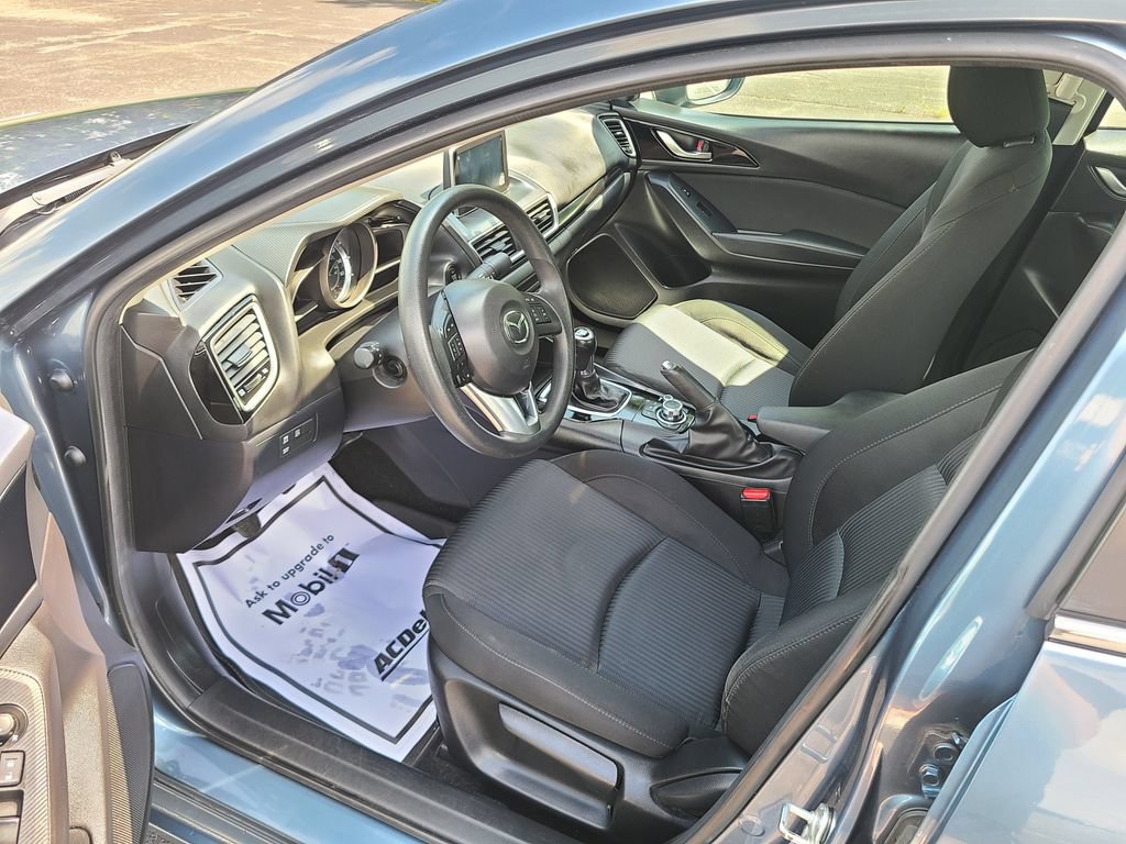 Used 2016 MAZDA MAZDA3 i Sport w/ Preferred Equipment Package FWD image 22