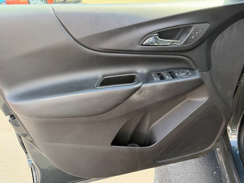 Used 2019 Chevrolet Equinox LT FWD image 16