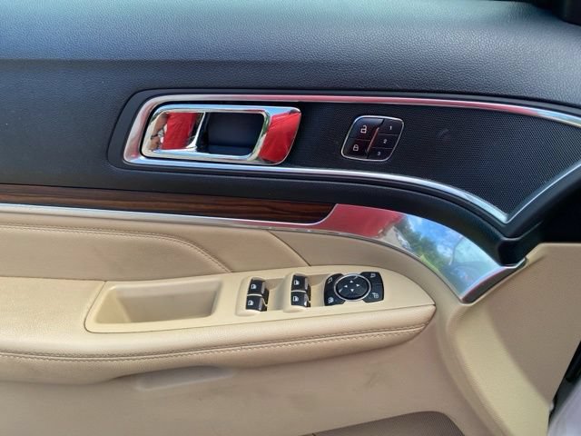 Used 2016 Ford Explorer Limited FWD image 16