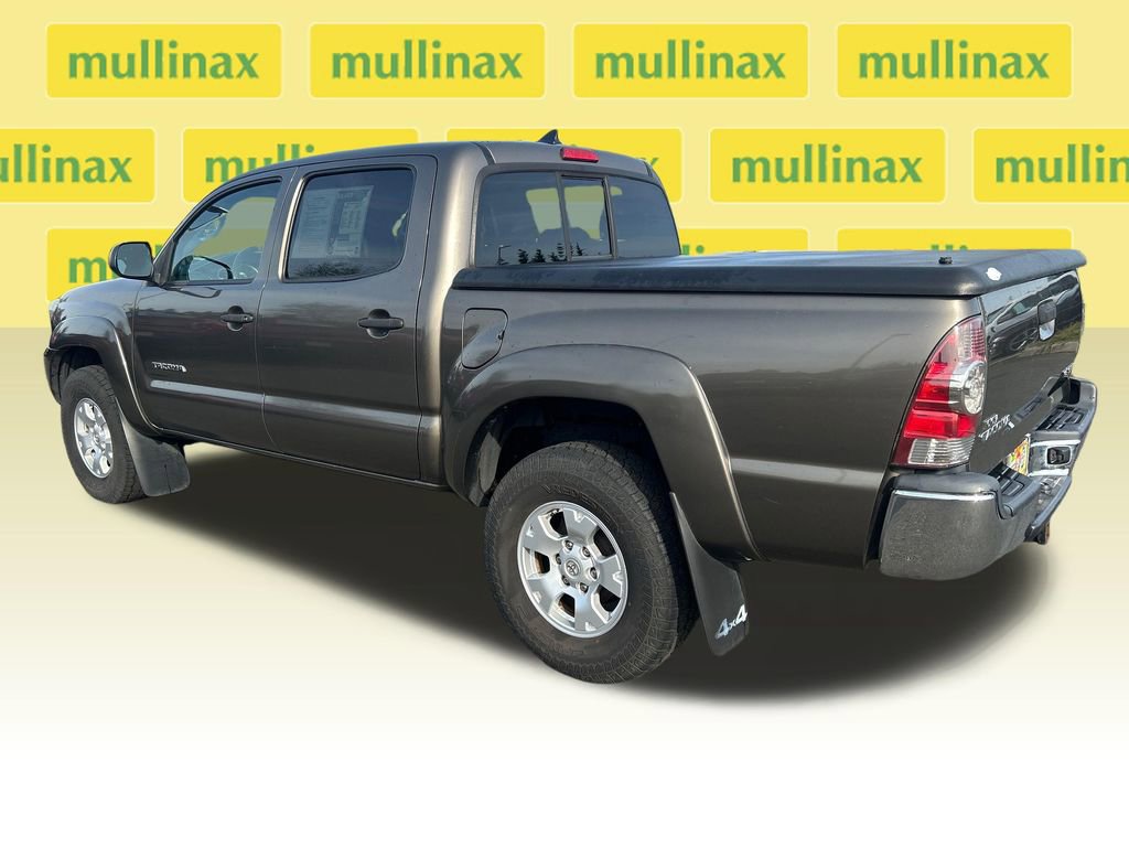 Used 2015 Toyota Tacoma 4x4 Double Cab w/ SR5 Package image 10