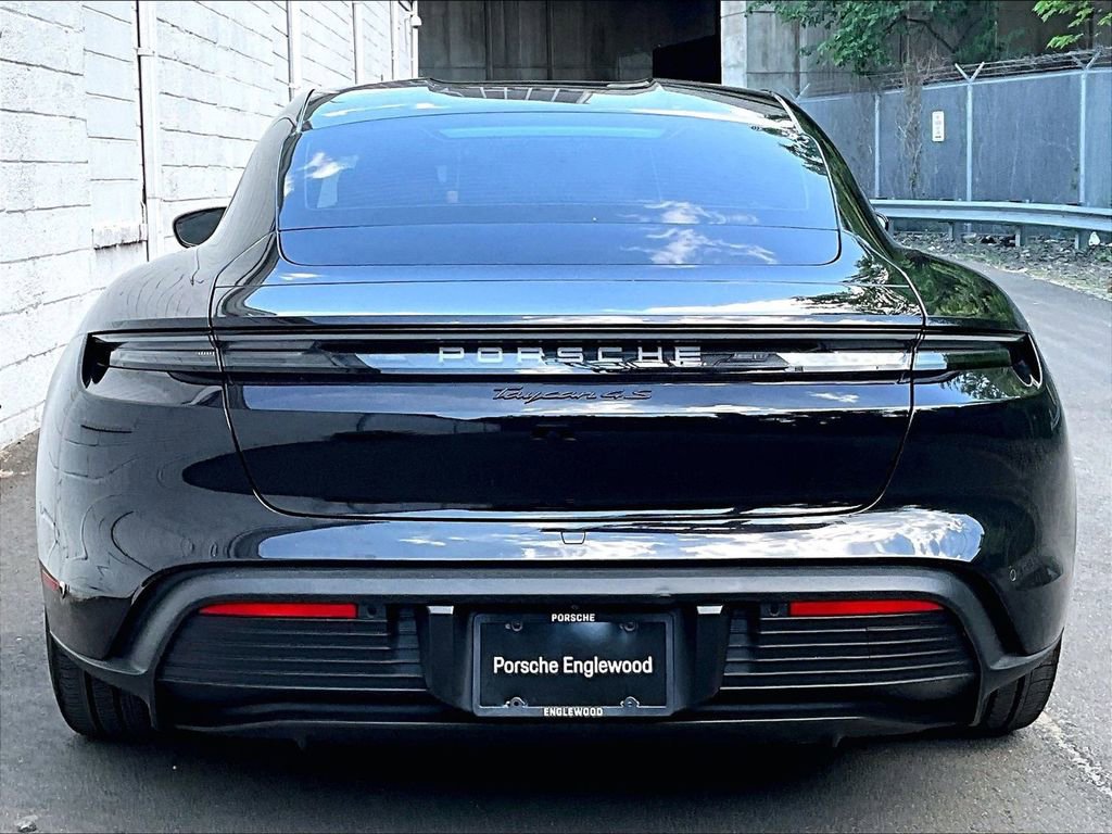 Certified 2025 Porsche Taycan 4S AWD/4WD image 9