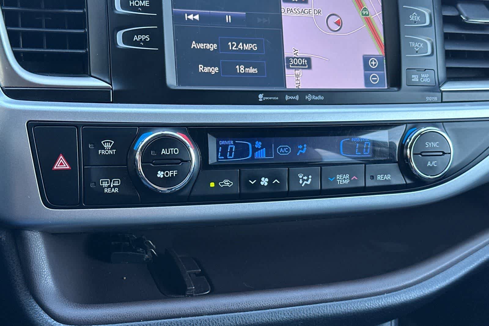 Used 2016 Toyota Highlander XLE image 23