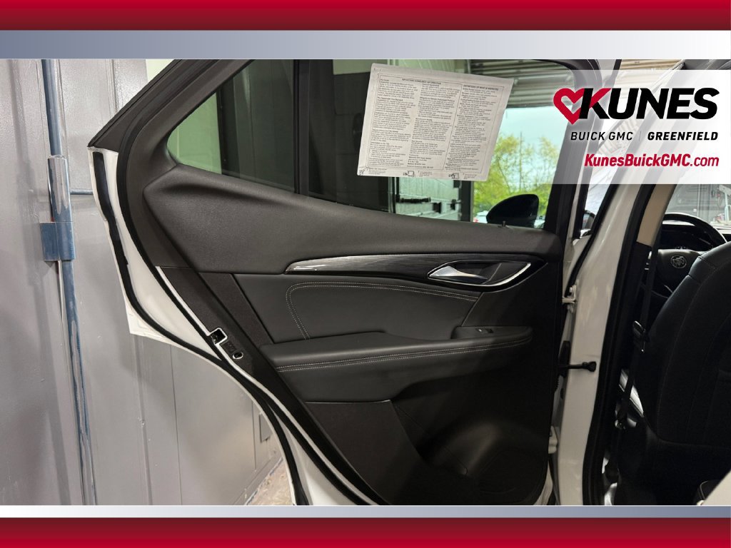 Used 2023 Buick Envision Essence FWD image 32